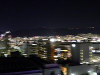 神戸の夜景のはずだがうまくとれず。でもすばらしい。